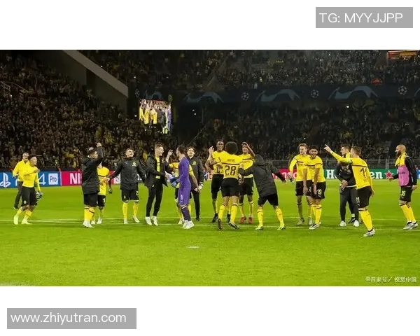 德甲焦点战：多特蒙德与巴萨激战成平局神扑瞬间引发全场热议